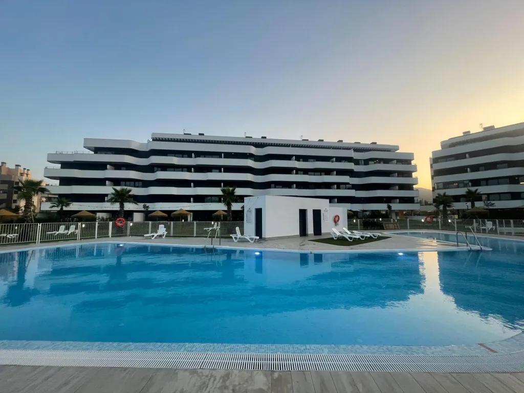 Bassein - Modern Flat with Sea View in Torremolinos