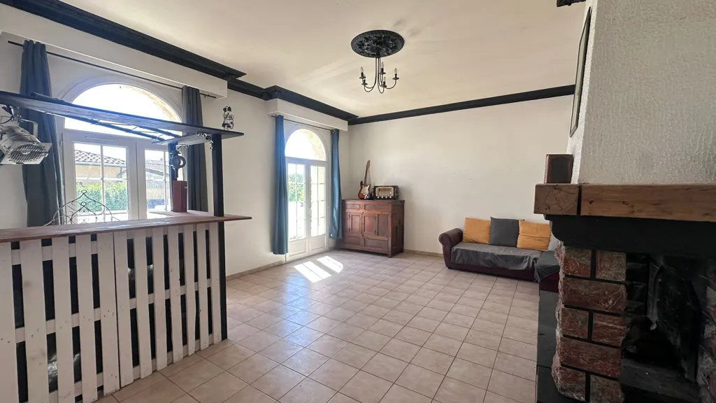 Soggiorno - Charming T8 House with Garden in Brax