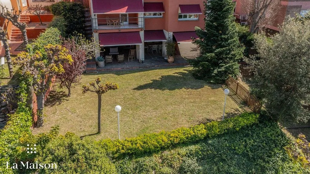 Garden - Luxury House with Pool in Arenys de Munt