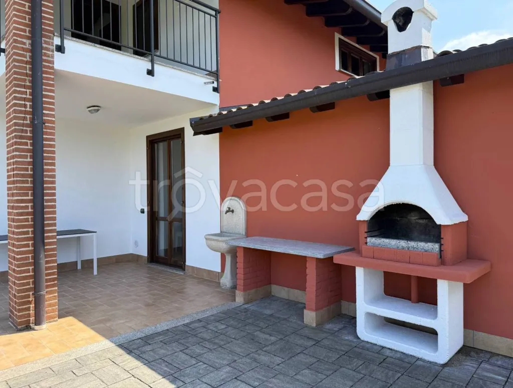 Terrass - Villa with Garden in Castelletto Sopra Ticino
