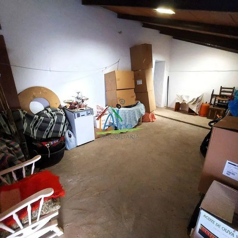 Garage - Corner Chalet with Two Entrances in Cala, Huelva