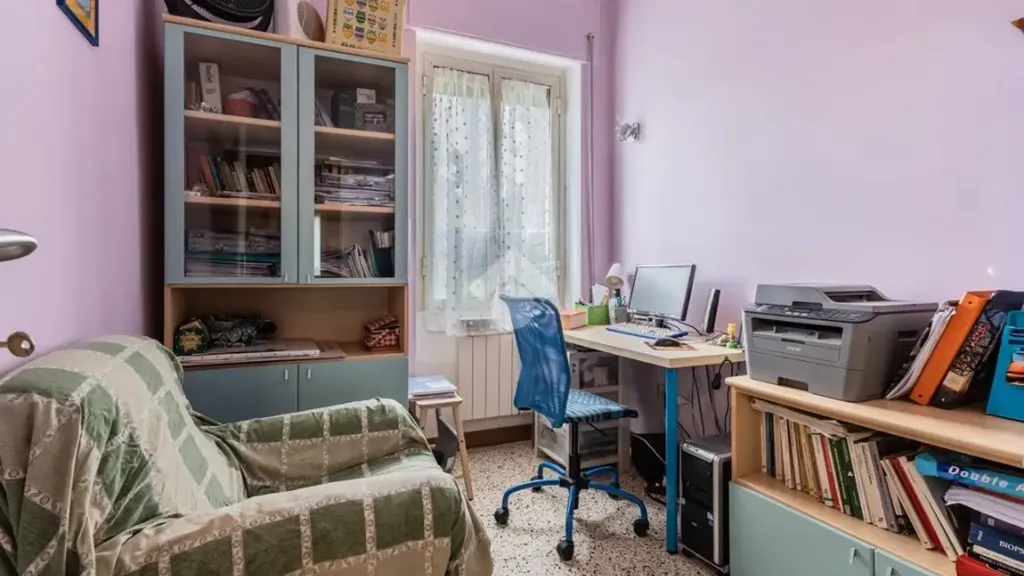 Kabinet - Rearranged Apartment with Balcony in Sutri
