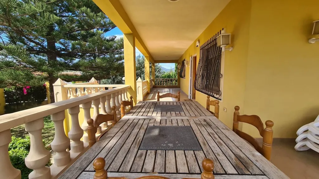 Terrasse - Chalet with Private Pool near Oliva Beach