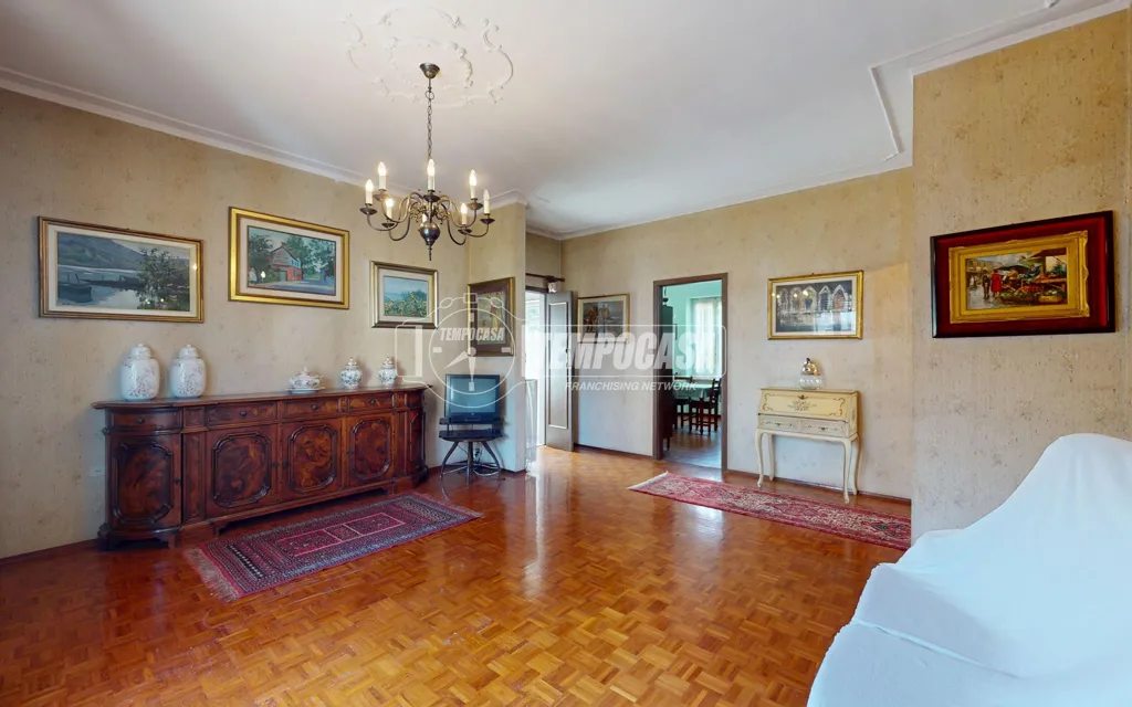 Living Room - Independent Villa with Garden in Moretta