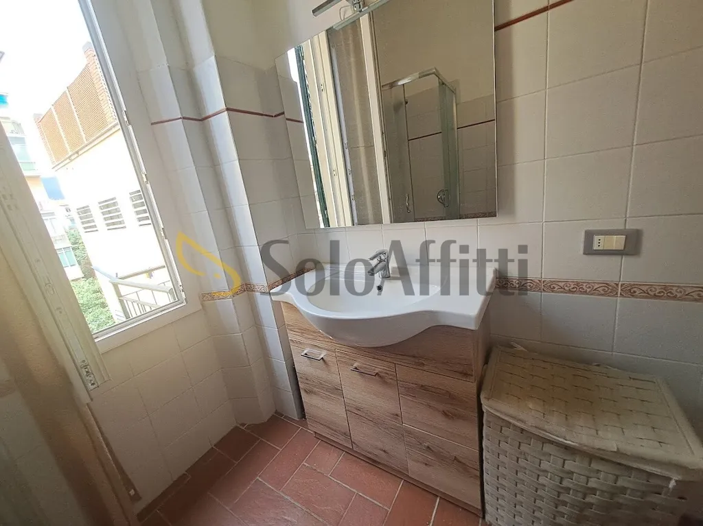 Vannitoad - Furnished Flat with Balcony in Careggi