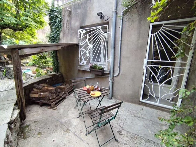 Terrasse - Maison de Village avec Terrasses à Pompignan