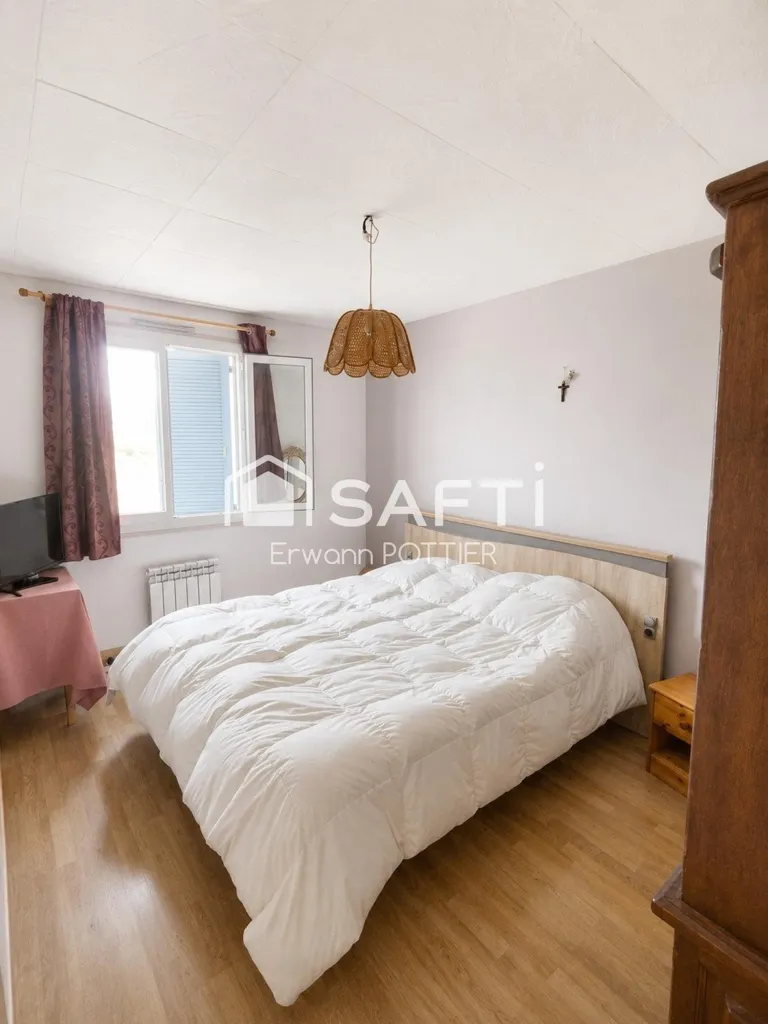 Camere da letto - Family House with Garage in Gravon