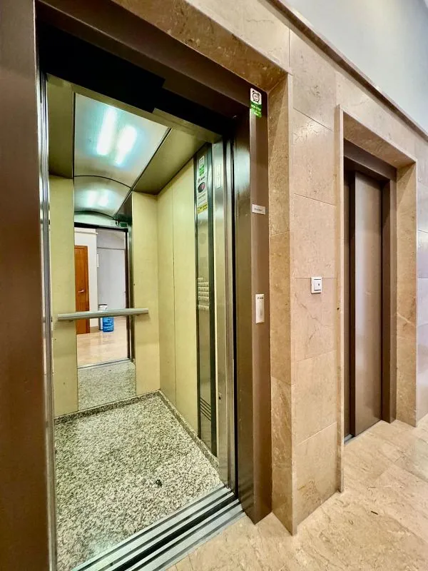 hallway_entrance