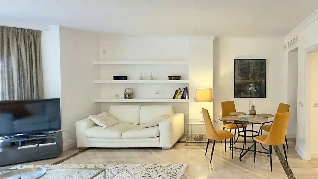 Elutuba - Apartment with Pool and Terrace in Elviria