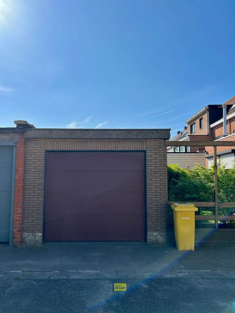 4-bedroom house in Hoevenen