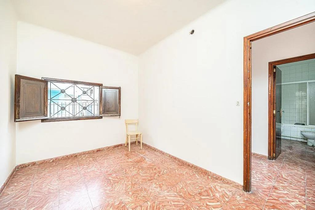 Toad - Ground Floor Flat with Terrace in Ciudad Jardín