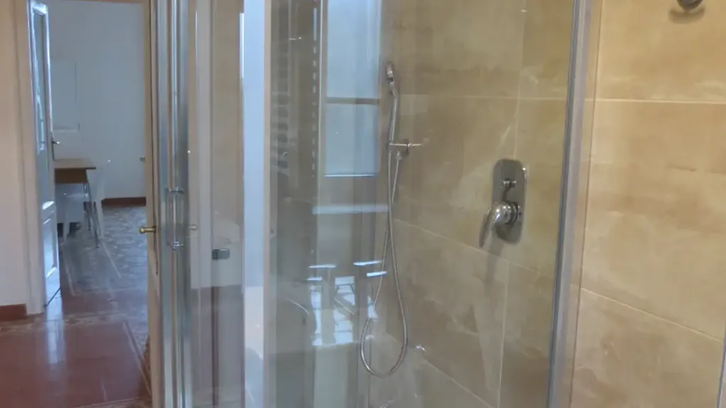 Bathrooms - Rented Apartment with Balcony in Milan