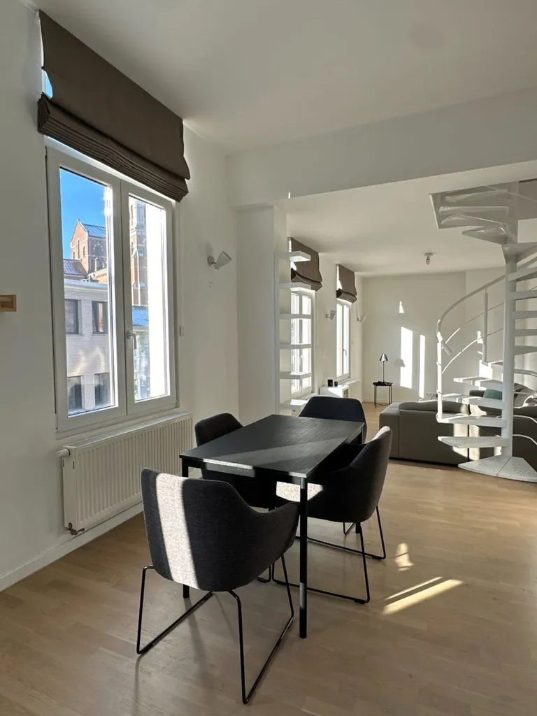 Salle à manger - Duplex Solaire avec Vue Panoramique à Anvers