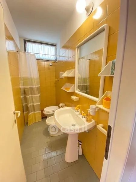 Vannitoad - Two-Level Apartment with Sea View in Riccione