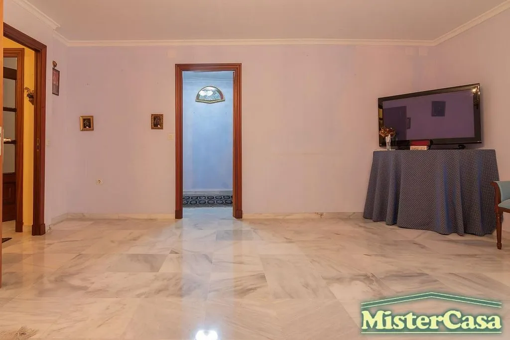 hallway_entrance
