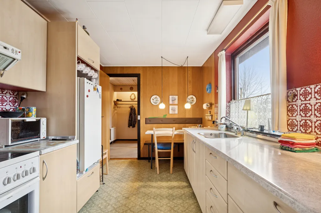 Köök - Well-Maintained Villa with Carport in Viborg