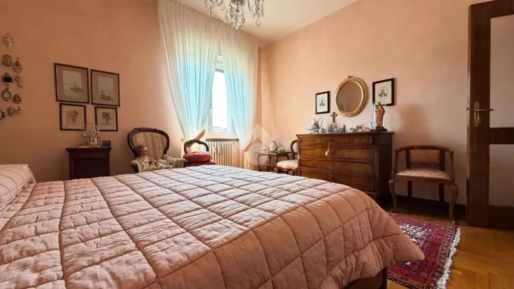 Camere da letto - Trilocale with Balcony in Brescia