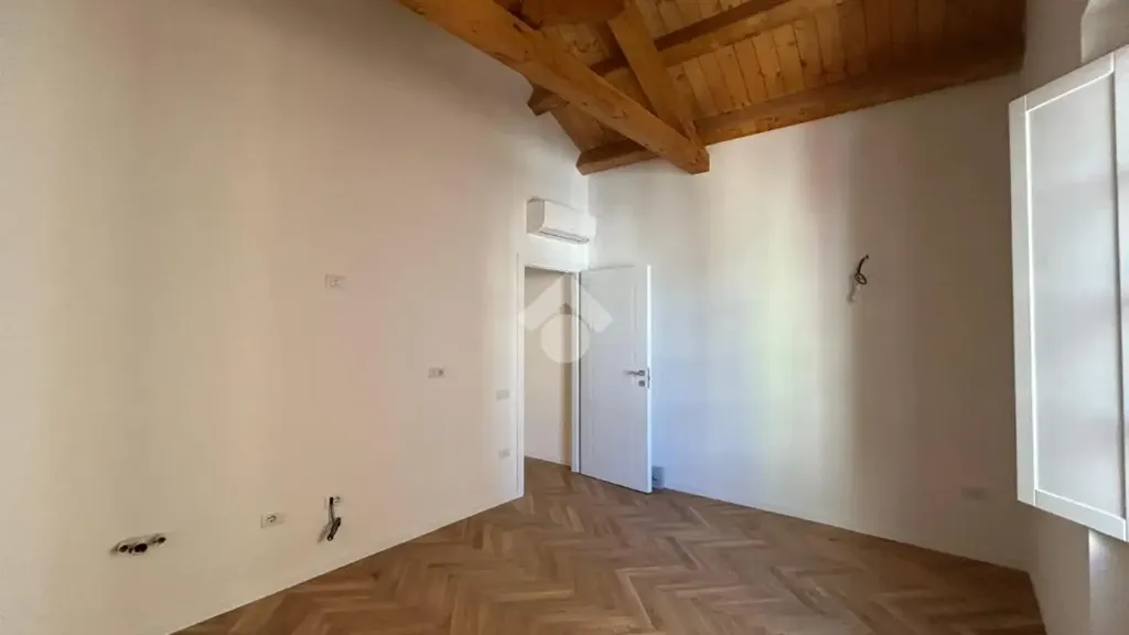 Rooms - Modernised Bilocale with Balcony in Cagliari