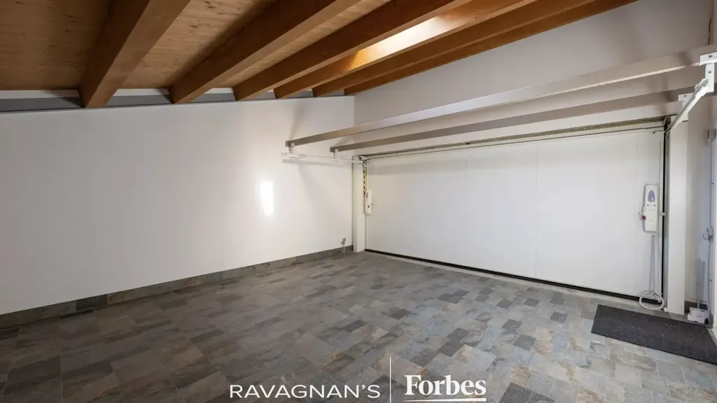 Garage - Historic Apartment with Garden in Treviso Centre