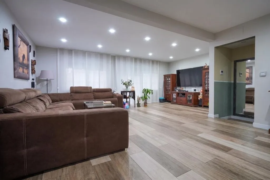 Séjour - Semi-detached House with Garage in Getafe Centre