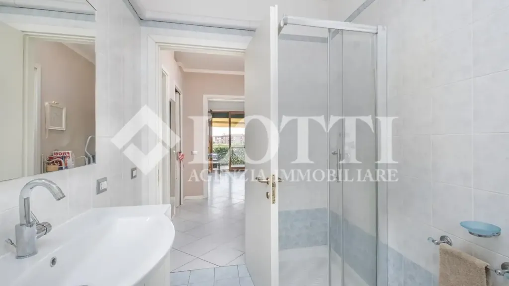 Vannitoad - Triplex with Terrace in Pontedera