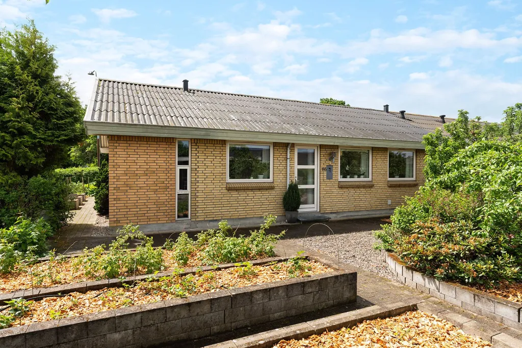 Välivaade - Terraced House with Garden in Odense NV