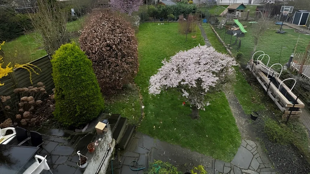 Garten - Semi-Detachiertes Haus mit Terrasse in Dudelange