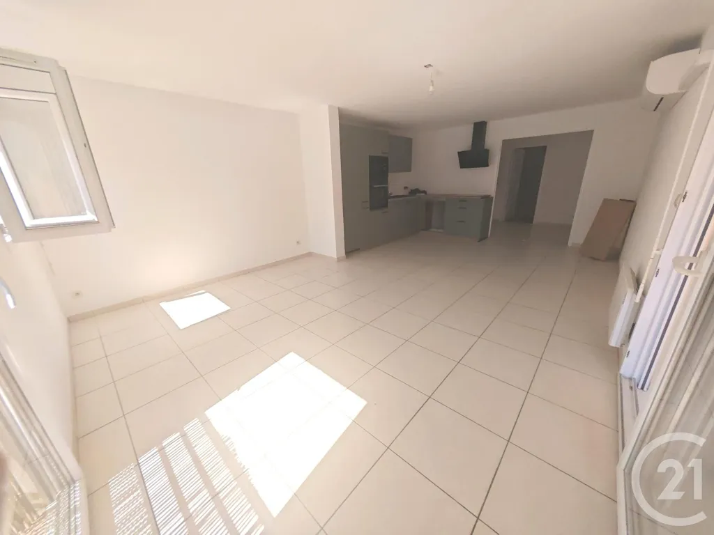 Pièces - Appartement Refait à Neuf avec Terrasse à Port-Vendres
