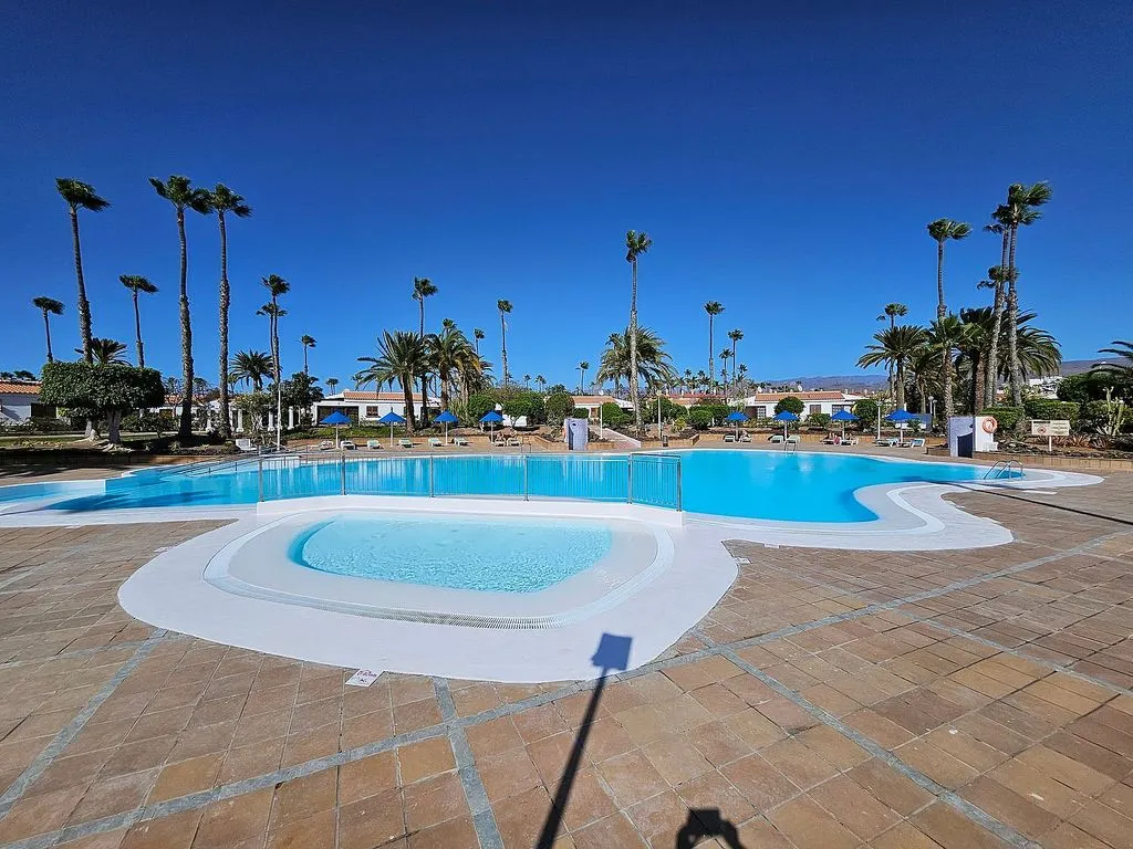 Piscine - Bungalow with Pool and Terrace in Maspalomas