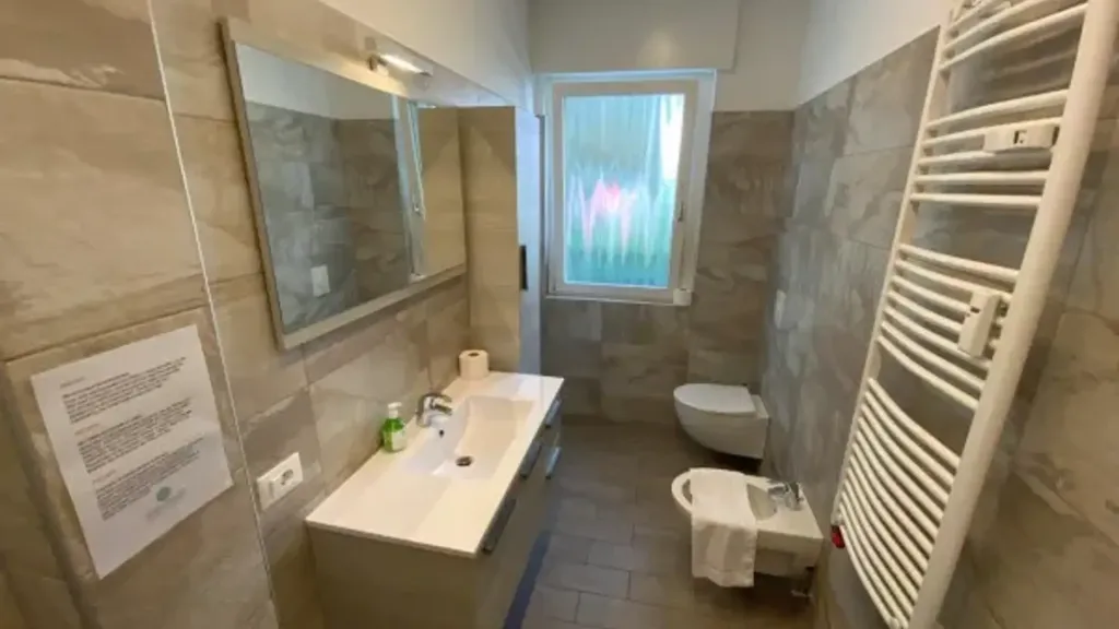 Salles de bain - Restored Apartment with Balcony in Merano