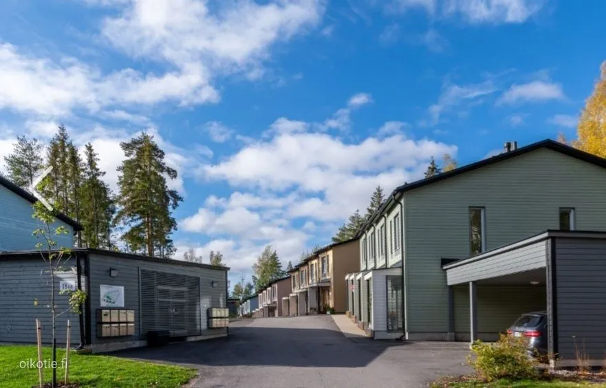 Välivaade - Modern Apartment with Sauna in Järvenperä