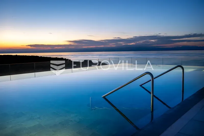 Piscine - Luxury Villa with Sea View in Savudrija