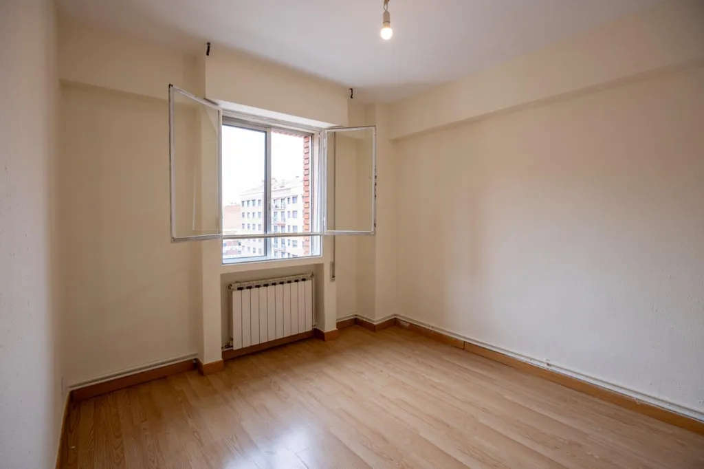 Toad - Spacious Apartment with Terraced Views in Delicias
