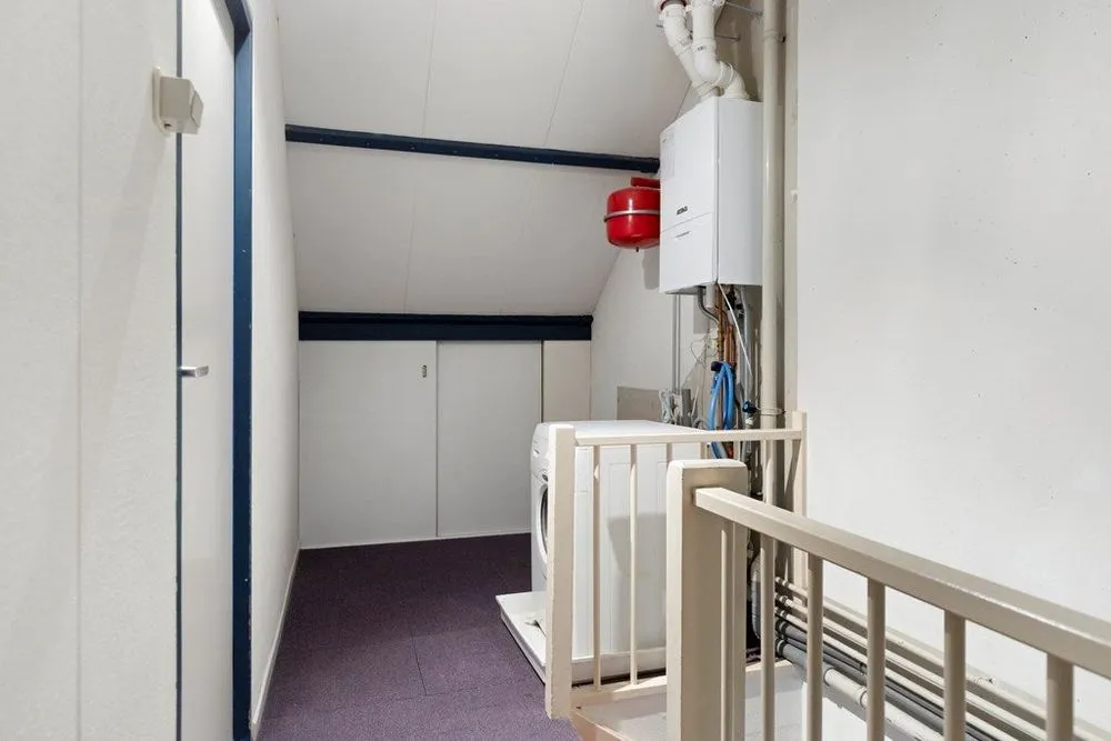 hallway_entrance