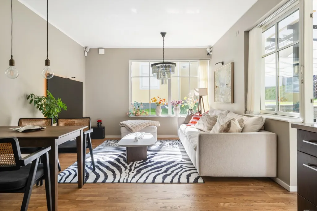 Elutuba - 3-Bedroom Flat with Terrace in Mariekäll