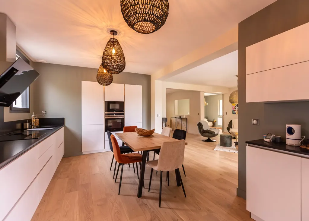 Kitchen - Exceptional Villa with River Access in Ardèche Gorges