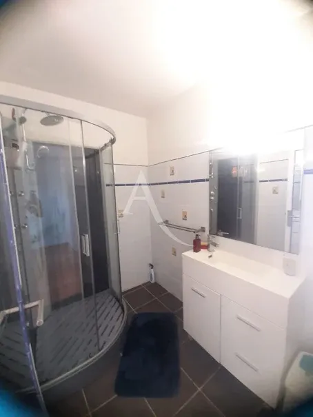 Salles de bain - Villa Meublée avec Vue Mer à Case Pilote