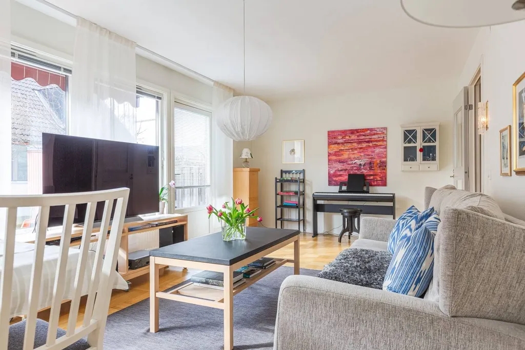 Elutuba - Central Detached House with Garage in Sandviken