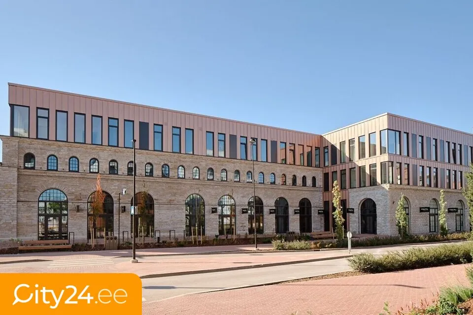 Välivaade - Commercial Space with Large Windows in Volta