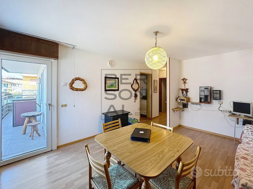 Salle à manger - Apartment with Panoramic Balcony in Spormaggiore