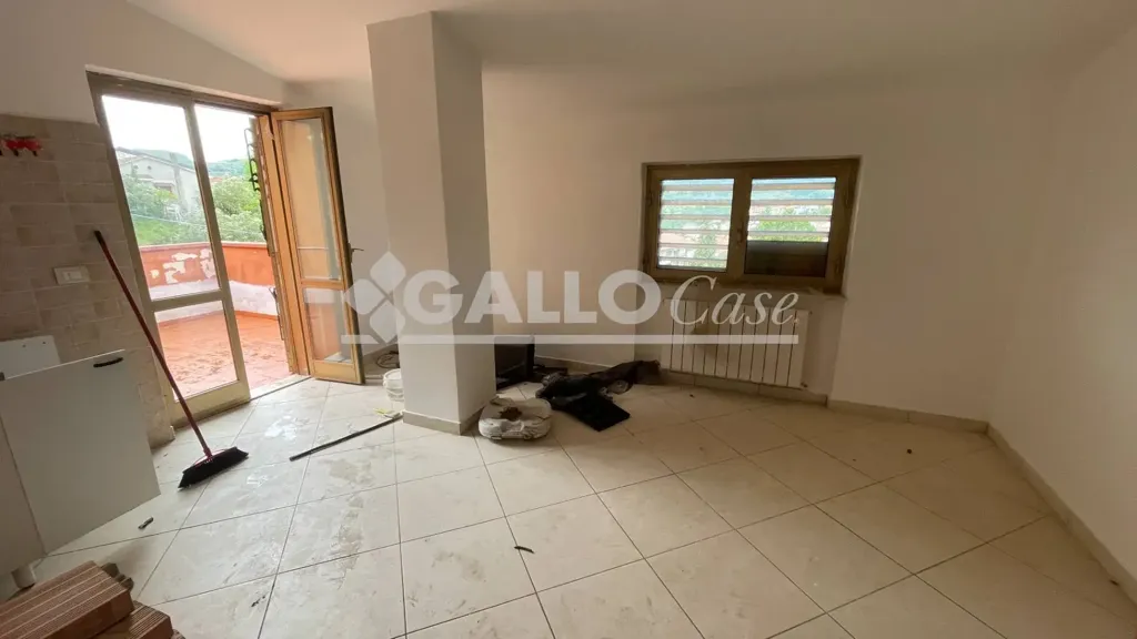 Pièces - Mansard Apartment with Balcony in Mendicino