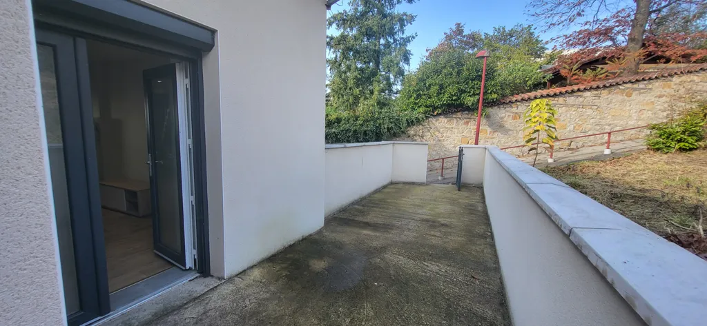 Balcon - Appartement Duplex Meublé avec Terrasse à SORBIERS