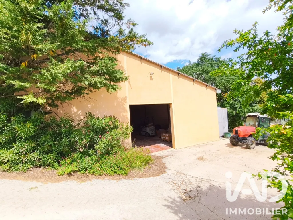 Giardino - Vineyard Property with Multiple Buildings in Roquessels