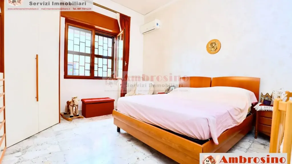 Magamistoad - Trilocale with Large Terrace in Naples