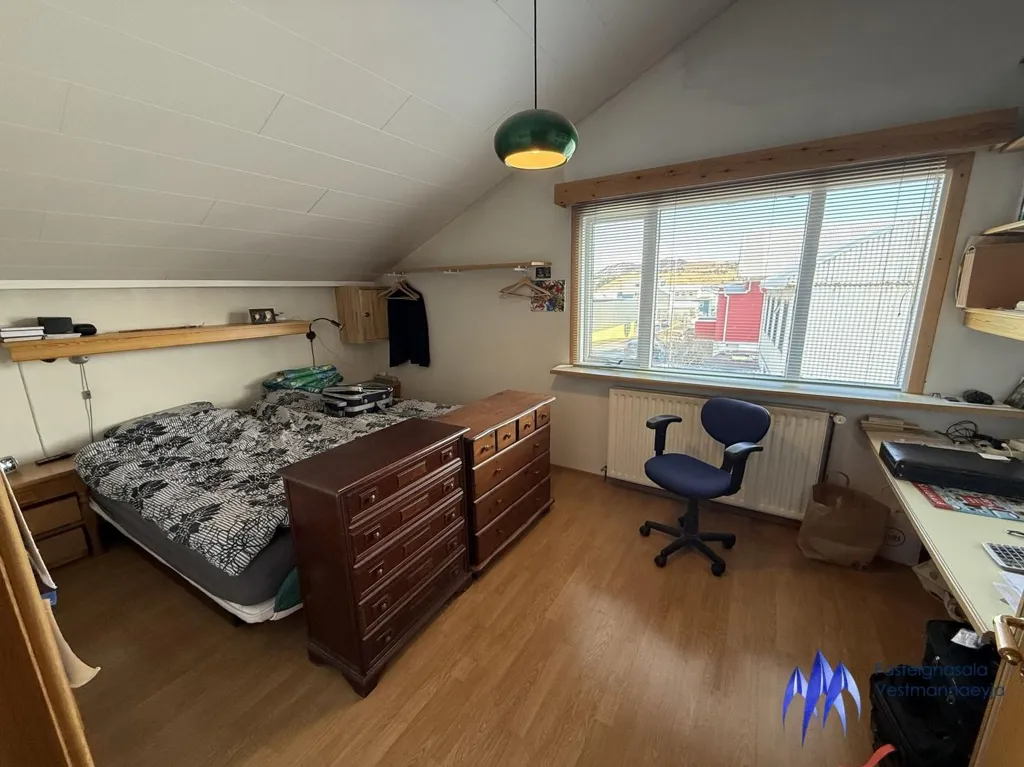 Chambres - Industrial/Residential Property with Workshop in Vestmannaeyjar