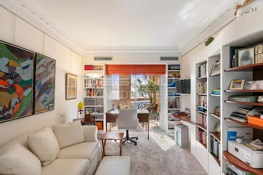 Bureau - Appartement de Luxe avec Vue Panoramique à Monaco