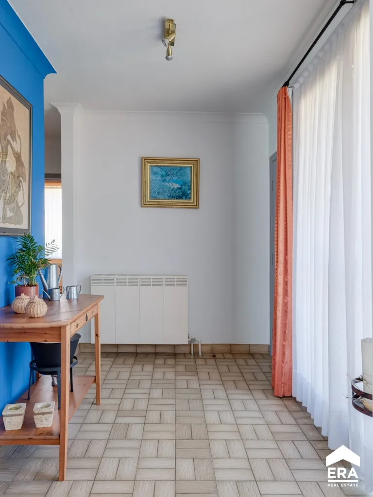 Entrée - Maison Individuelle avec Jardin ensoleillé à Herk-de-Stad
