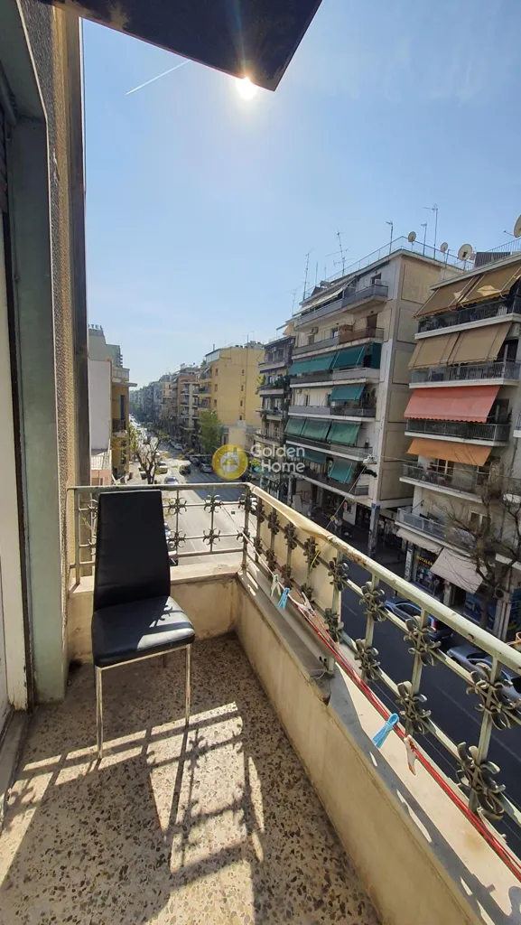 Balcon - Renovated Apartment with Balcony in Athens Centre