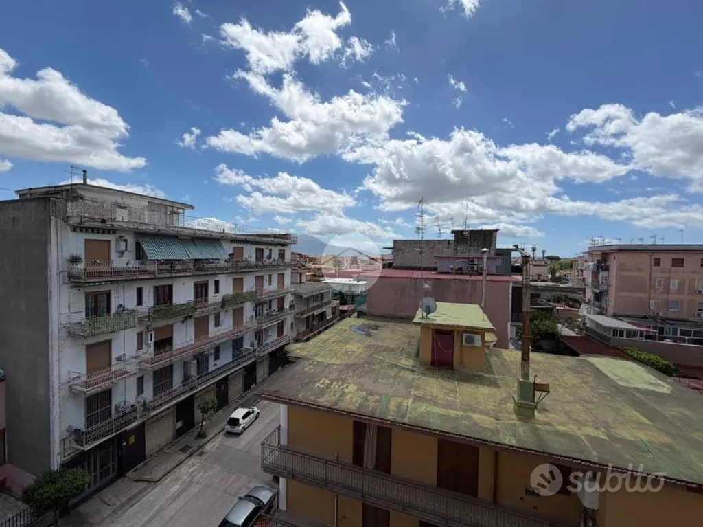Balcon - Apartment with Balcony in Casavatore Centre