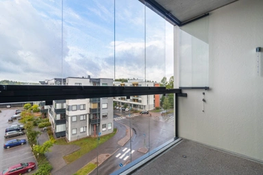 Balcon - Modern Studio with Balcony in Klaukkala